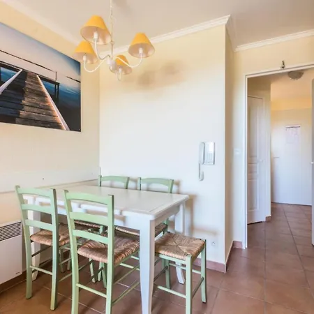 Le Village De Cap Esterel - Maeva - 4 Personnes - Confort Mae-2362 Apartment *
